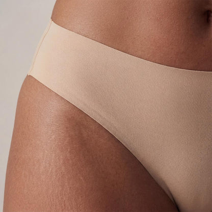 Absorbent bikini underwear